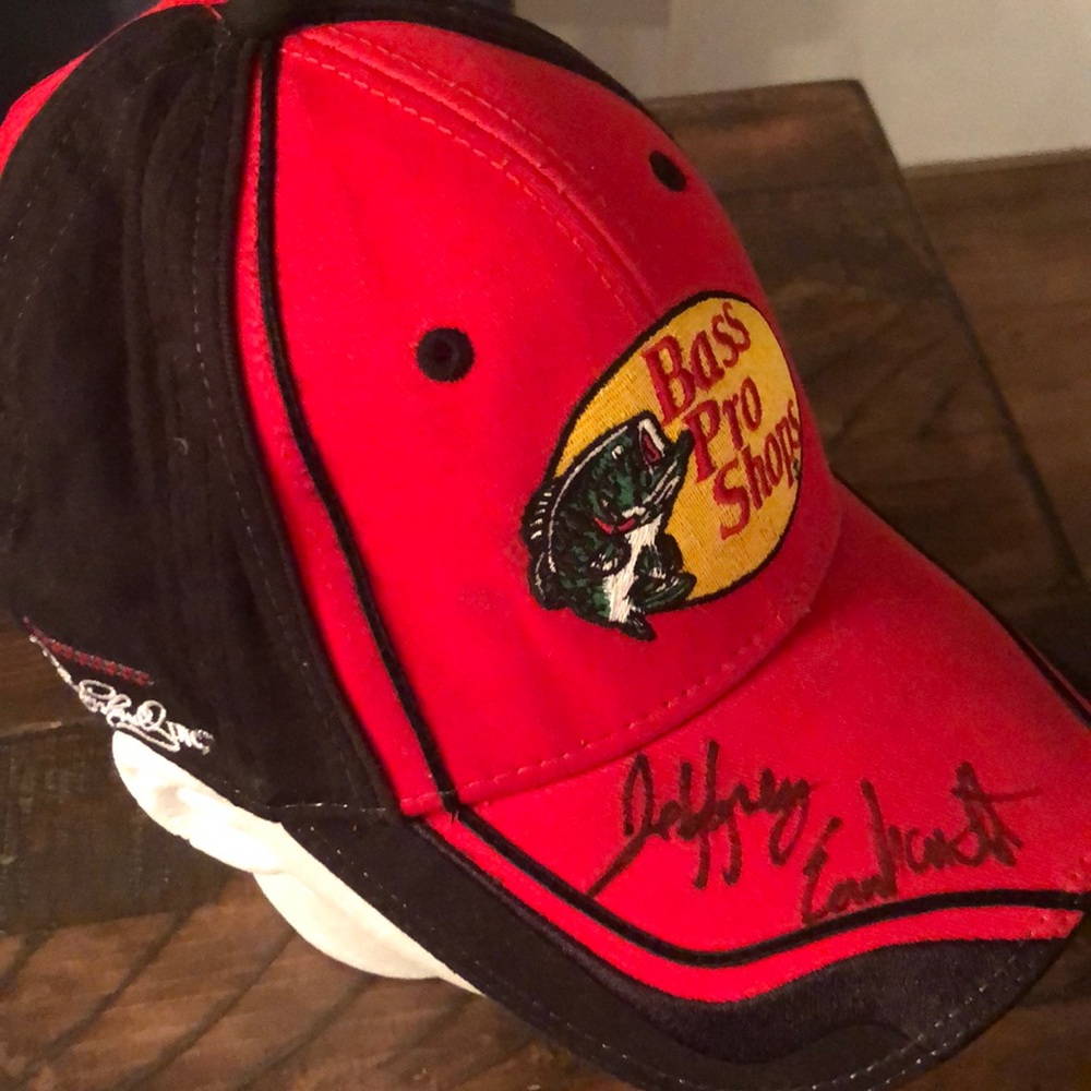 Nascar Team Bass Pro shop w/Autograph